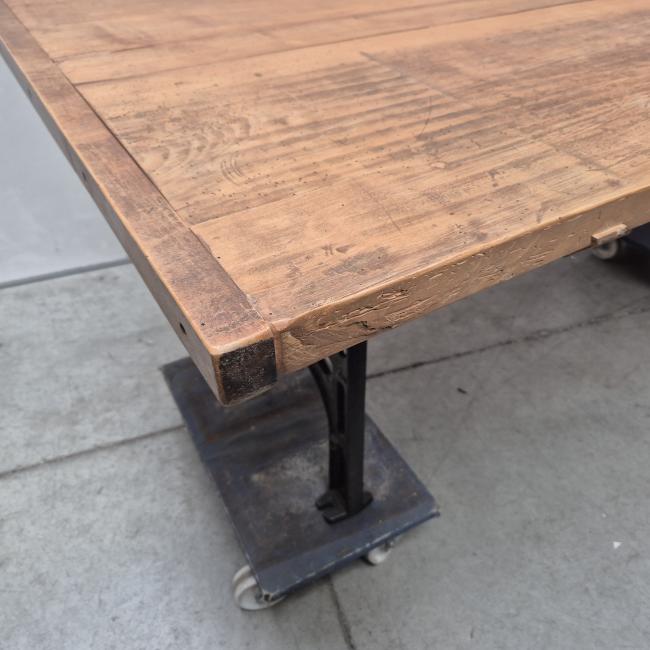 - zware massief houten tafel met antieke gietijzeren poten afm 200x100x75 cm 40 mm blad  (4)