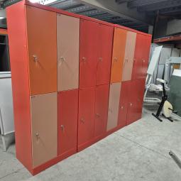  - lockerkast afm 197x70x50 cm  inwendig 88x32,5x47,5 cm hxbxd  (1)