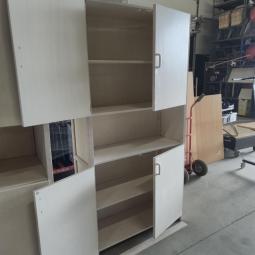  - 2 MOOIE LUNDIA KASTEN AFM 210X84X60 CM EN 210X104X43 CM  (2)
