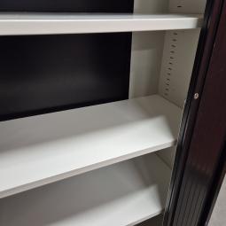  - 2x roldeurkast 195x119x45 cm  (3)