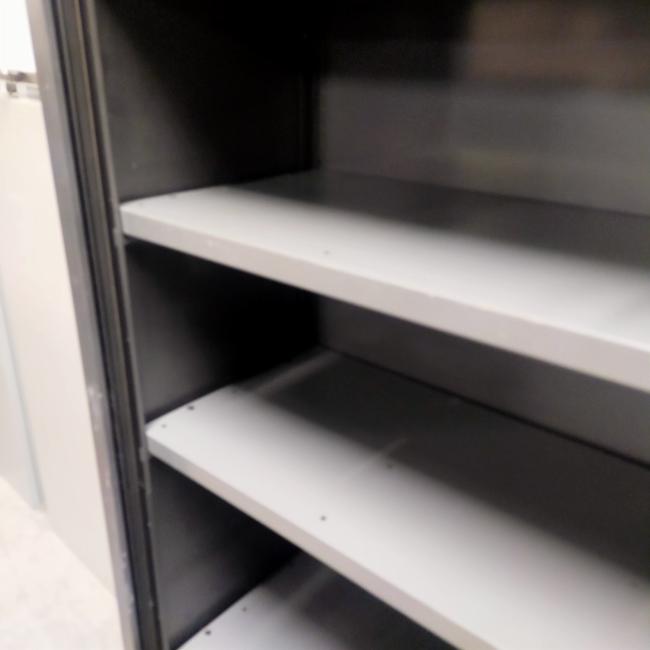  - 2x verticaal sluitende roldeuren (21)