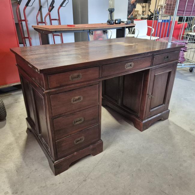  - vintage bureau afm 135x74 cm hoogte 80 cm  (3)