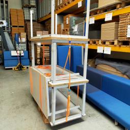  - set 10 stuks intensief gebr met schade DE BEUK WERKTAFELS (1)