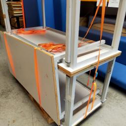  - set 10 stuks intensief gebr met schade DE BEUK WERKTAFELS (2)