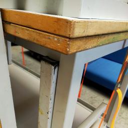  - set 10 stuks intensief gebr met schade DE BEUK WERKTAFELS (3)