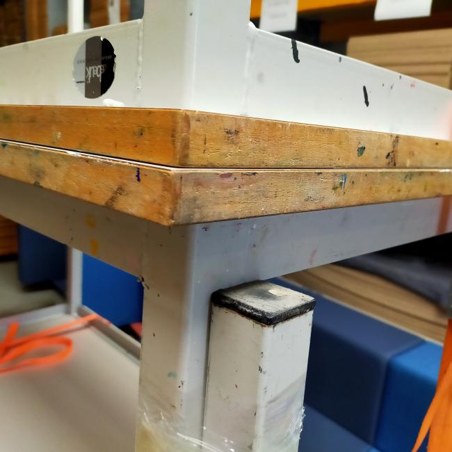  - set 10 stuks intensief gebr met schade DE BEUK WERKTAFELS (5)