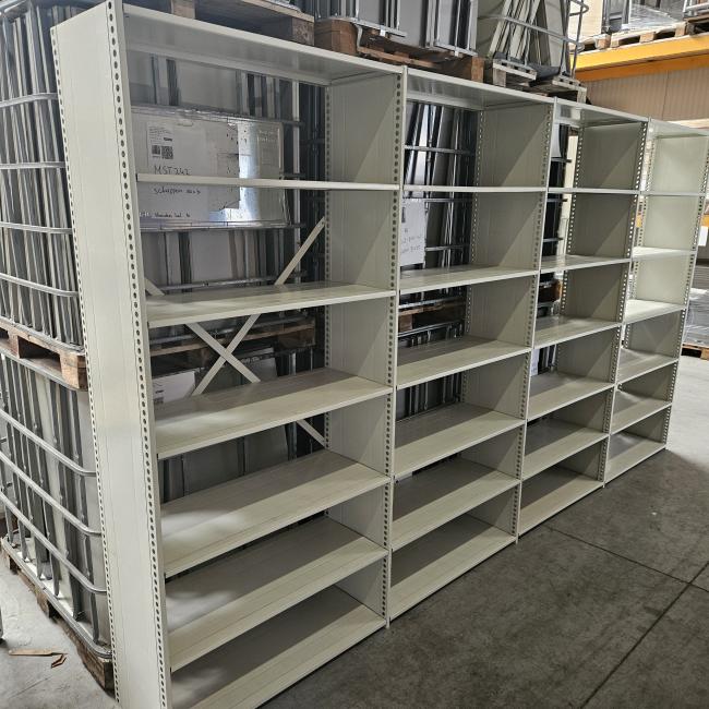  - witte metalen stelling 4 meter (1)