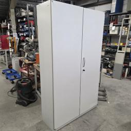  - stalen kast met schappen en laden afm 203x120x42 cm  (6)