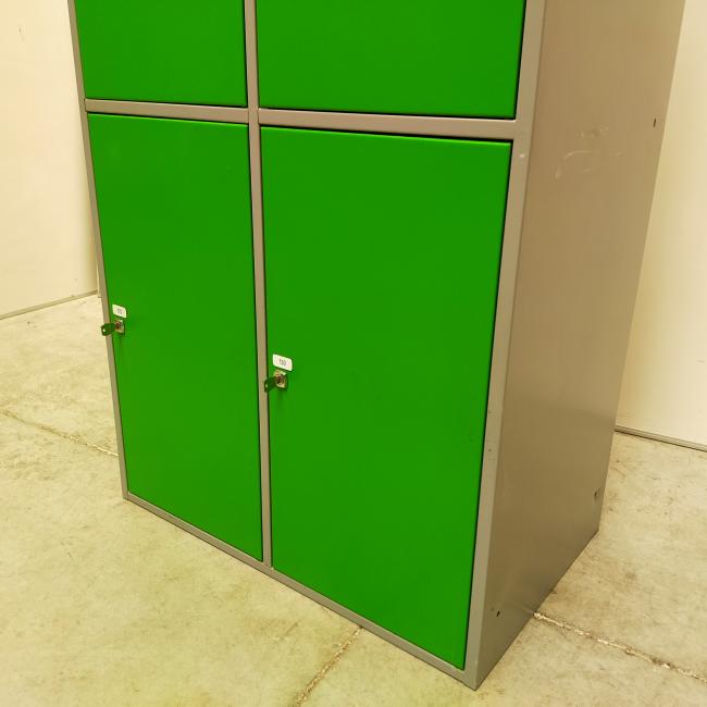  - partij 4-deurs lockers extra grote deuren groen of blauw (114)