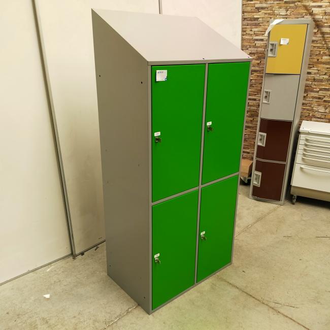  - partij 4-deurs lockers extra grote deuren groen of blauw (118)