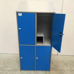  - partij 4-deurs lockers extra grote deuren groen of blauw (137)