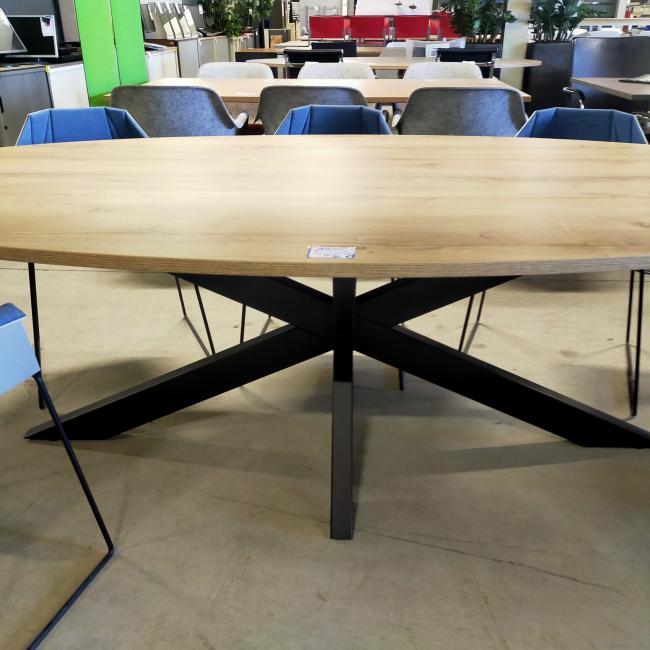  - 10x nieuwe tafels ovaal met zwarte metalen spinpoot (11)