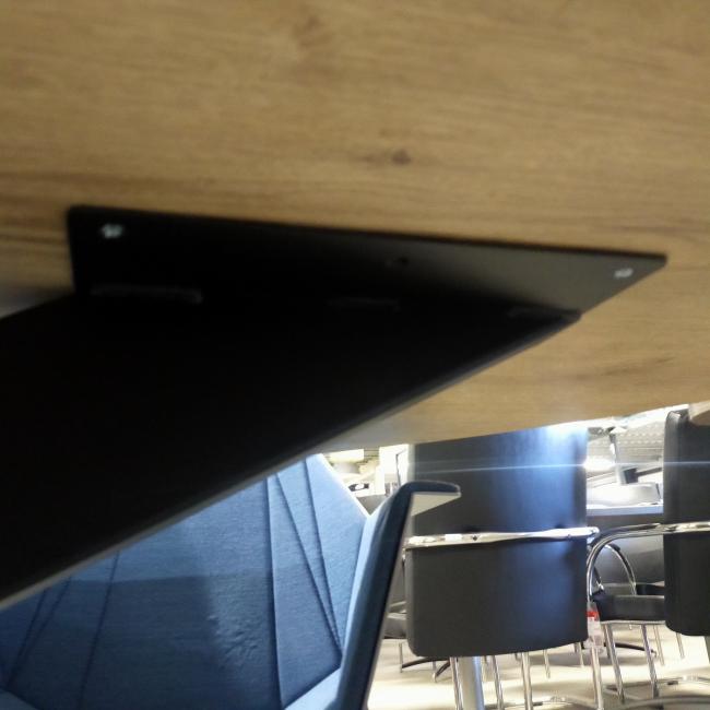  - 10x nieuwe tafels ovaal met zwarte metalen spinpoot (17)