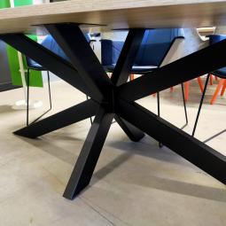  - 10x nieuwe tafels ovaal met zwarte metalen spinpoot (19)