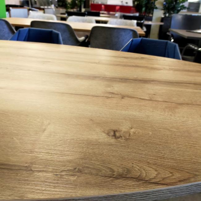 - 10x nieuwe tafels ovaal met zwarte metalen spinpoot (20)