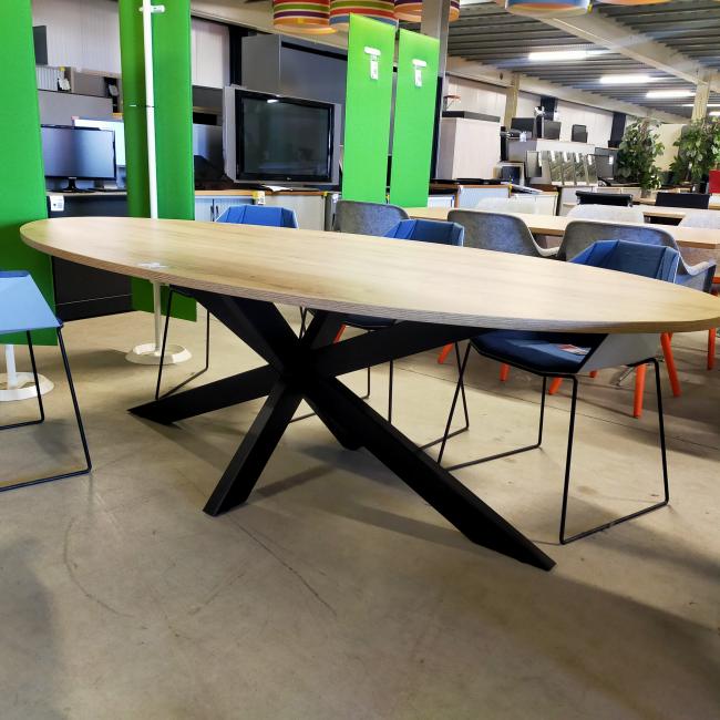 - 10x nieuwe tafels ovaal met zwarte metalen spinpoot (25)