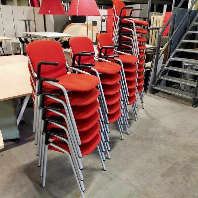  - partij eromes stapelstoelen oranje stof grijs metalen frame koppelbaar (3)