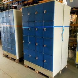  - 12x 8-deurs oostwoud met draaiknoppen voor evt hangsloten (2)