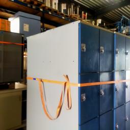  - 12x 8-deurs oostwoud met draaiknoppen voor evt hangsloten (5)