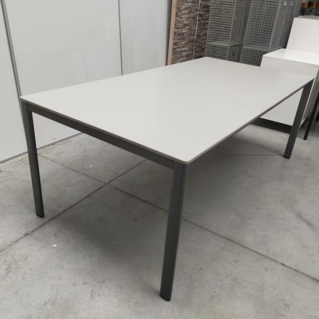  - 3x ahrend synta 200x100 cm 2x donker en 1x licht frame met 3x donkere poten (2)