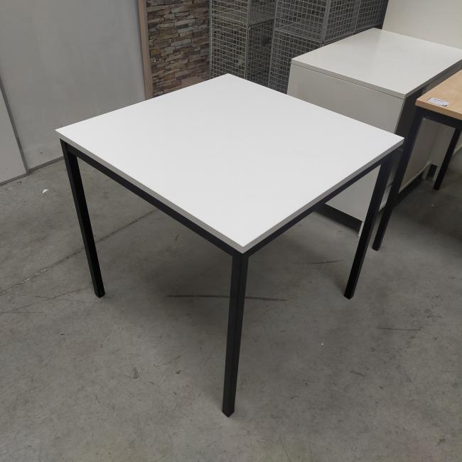  - 2x 80x80 cm wit blad zwarte metalen poten gedemonteerd (30)