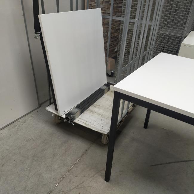  - 2x 80x80 cm wit blad zwarte metalen poten gedemonteerd (34)