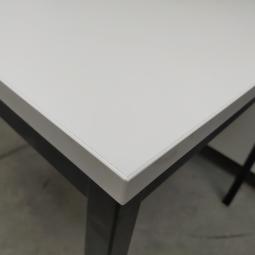  - 2x 80x80 cm wit blad zwarte metalen poten gedemonteerd (21)