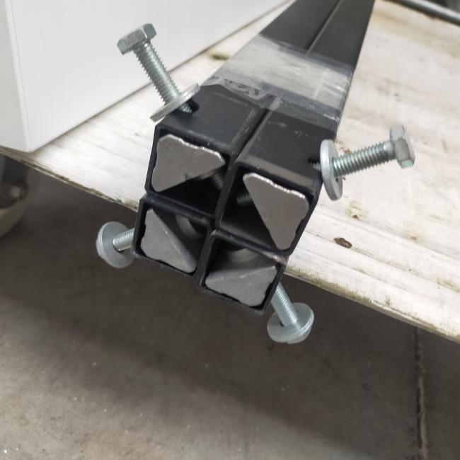  - 2x 80x80 cm wit blad zwarte metalen poten gedemonteerd (35)