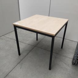  - 6x 80x80 cm ahorn kleur houten blad met zwarte metalen poten gedemonteerd (8)
