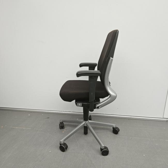 - 2025-09-27 12.18.25