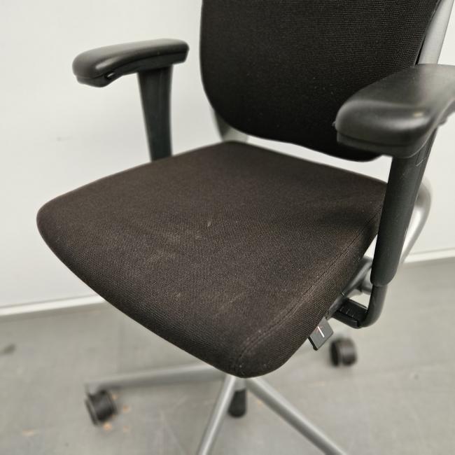 - 2025-09-27 12.19.00