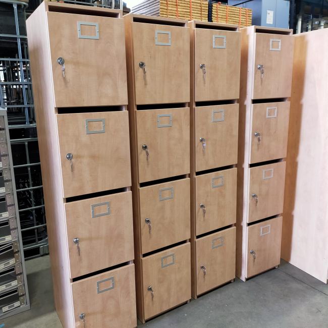  - partij 34x VEPA 4-deurs met evt moedersleutel +15,- pst (39)
