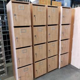  - partij 34x VEPA 4-deurs met evt moedersleutel +15,- pst (39)
