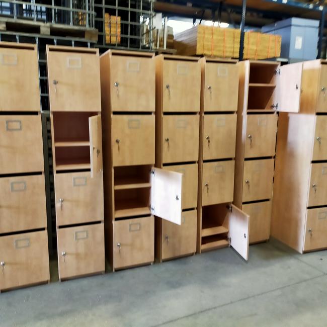  - partij 34x VEPA 4-deurs met evt moedersleutel +15,- pst (50)