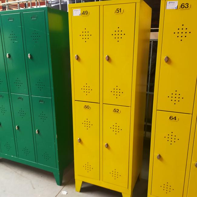  - 2x 4-deurs geel (9)
