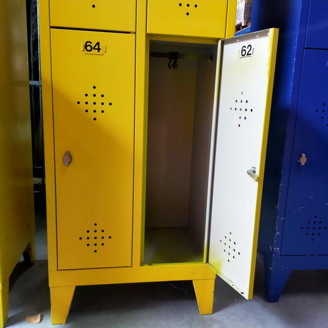  - 2x 4-deurs geel (18)