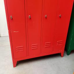  - 4-deurs industriele metalen lockerkasten div kleuren met lakschade (96)