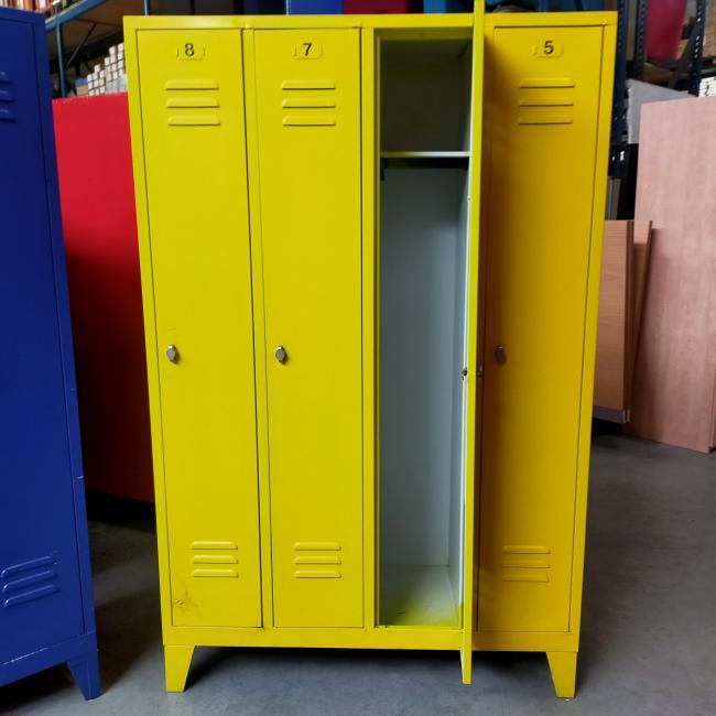  - 4-deurs industriele metalen lockerkasten div kleuren met lakschade (112)