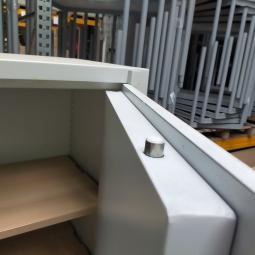  - 4x 795,- p.st. De Raat 195x126x55 grote zware brandvertragende kluiskasten met sleutel en 4 schappen cm (72)