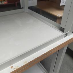  - 5x DE BEUK stevige stalen werkbanken werktafels 125,- p.st (283)