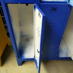  - 8-deurs retro vintage industriele metalen lockerkast 1x groen en 1x blauw (29)