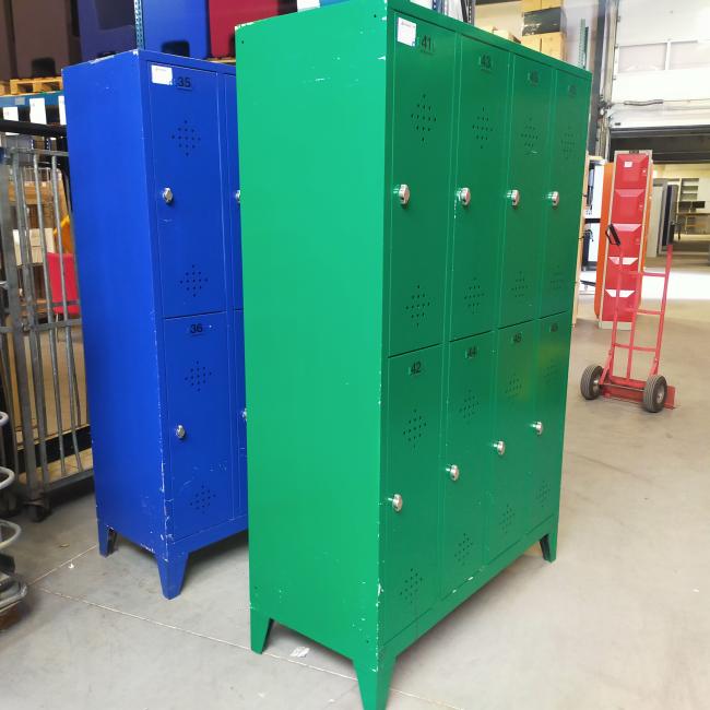  - 8-deurs retro vintage industriele metalen lockerkast 1x groen en 1x blauw (14)