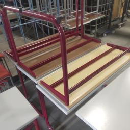 - eromes schooltafels grijs houten blad met rood stalen frame (9)