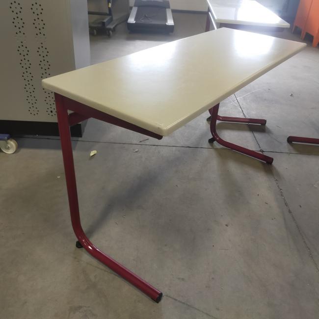  - eromes schooltafels grijs houten blad met rood stalen frame (20)