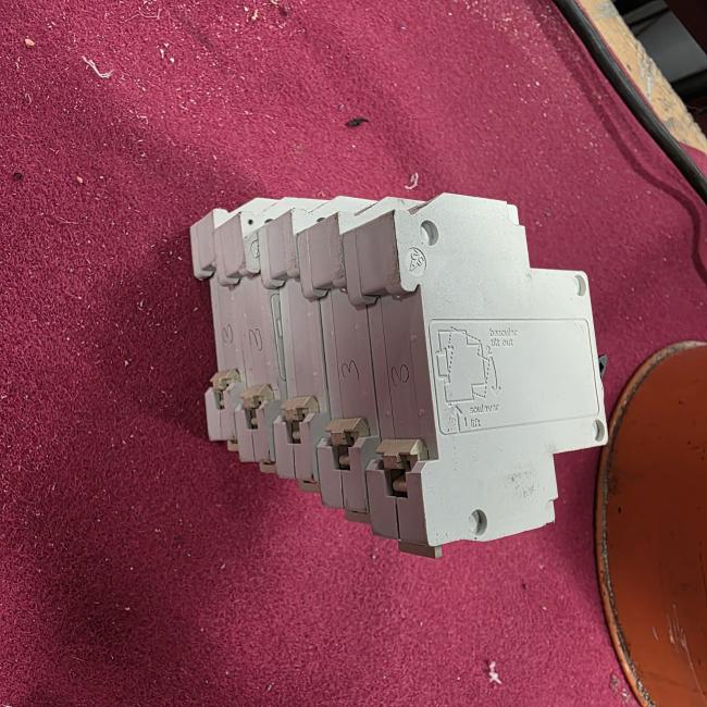  - 5x automaten L16A merlin gerin  (4)