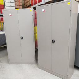  - set 2x stalen werkplaats garage berging (30)