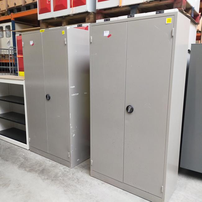  - set 2x stalen werkplaats garage berging (1)