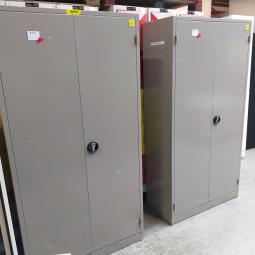  - set 2x stalen werkplaats garage berging (4)