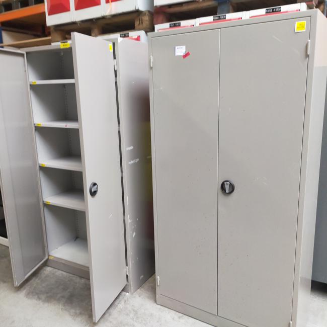  - set 2x stalen werkplaats garage berging (15)