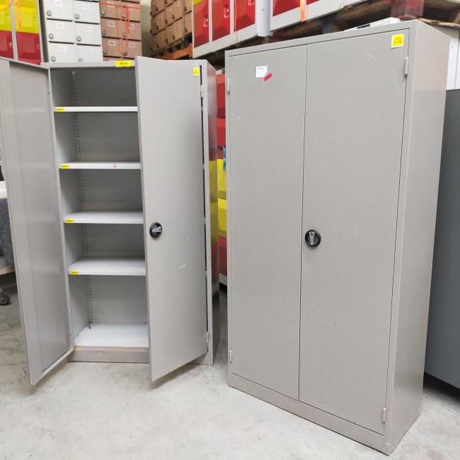  - set 2x stalen werkplaats garage berging (19)